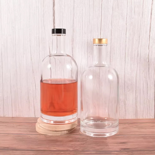 Bouteilles en verre de vodka fantaisie de 750 ml 