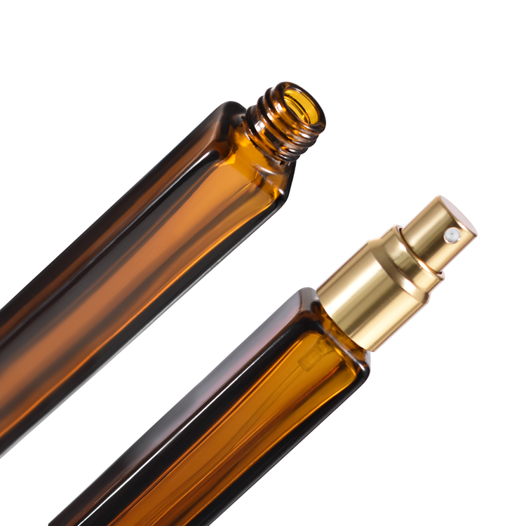 Bouteilles de pulvérisation de parfum en verre portables carrées de voyage 10ml, atomiseur rechargeable, bouteille cosmétique vide ambre