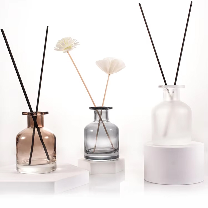 Verre de bouteille de diffuseur de roseau de luxe givré rond de Chine