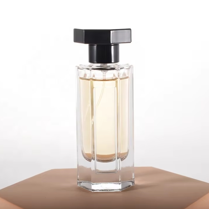 Bouteille de parfum hexagonale unique de 50 ml et 100 ml avec pulvérisateur à pompe avec étiquettes personnalisées