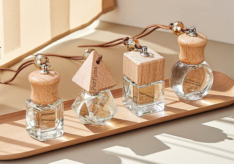 Où acheter des bouteilles de parfum de voiture en verre ?