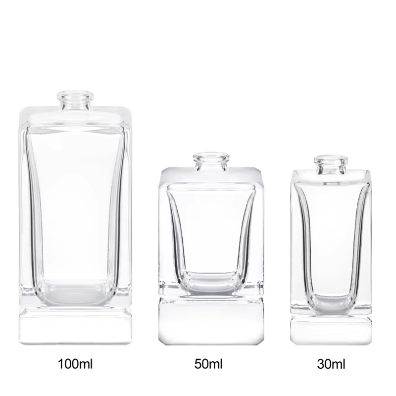 Bouteille d'emballage de parfum de luxe Portable, flacon vide de forme carrée de 30ml 50ml 100ml avec pulvérisateur à pompe 